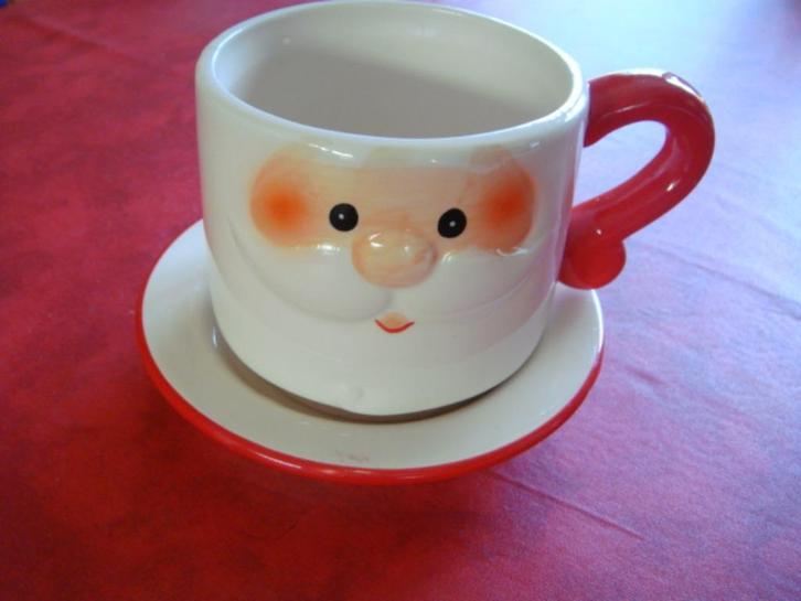 Tasse de Noël + sous tasse, Divers, Noël, Comme neuf, Enlèvement ou Envoi