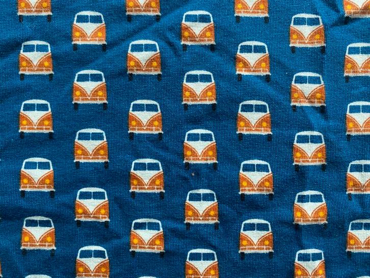 Petrolblauwe tricot met busjes van Lily Balou - 117 x 61 cm, Hobby & Loisirs créatifs, Tissus & Chiffons, Comme neuf, Autres matériaux