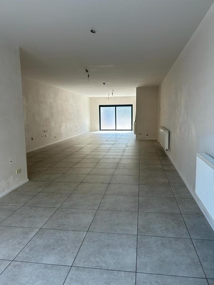 handelspand te huur op centrale locatie in Sint-Niklaas, Immo, Huizen te huur, Provincie Oost-Vlaanderen, Overige soorten, Direct bij eigenaar