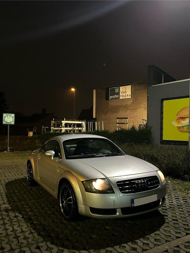 Audi TT, Autos, Audi, Entreprise, TT, ABS, Essence, Euro 4, Coupé, 3 portes, Boîte manuelle, Argent ou Gris, Noir, Cuir, Traction avant