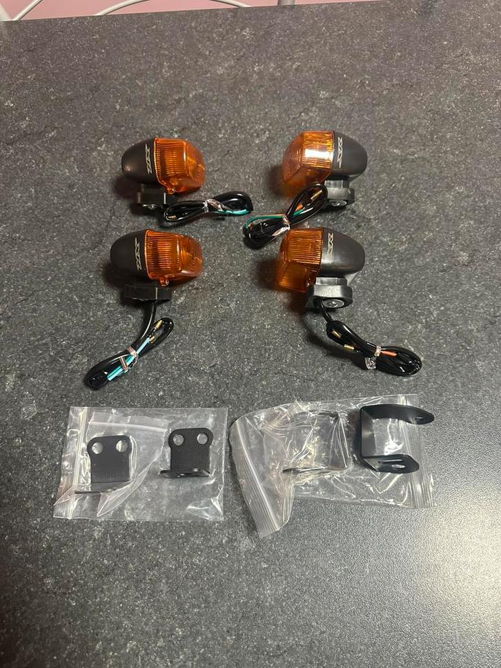 4 nieuwe richtingaanwijzers voor xr 250 300 400 500 600, Motoren, Onderdelen | Honda, Ophalen of Verzenden