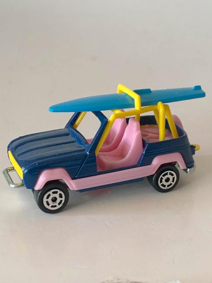 Bonte Renault met Surfplank  - Majorette Renault JP4., Hobby en Vrije tijd, Modelauto's | Overige schalen, Zo goed als nieuw, Ophalen of Verzenden