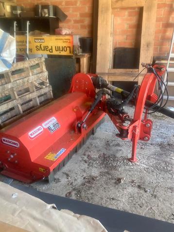 Klepelmaaier 160m Maschio, Ophalen