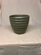 Kaki groene bloempot, Tuin en Terras, Bloempotten, Ophalen of Verzenden, Rond, Aardewerk, Binnen