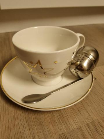 Service à thé : tasse + soucoupe avec motif étoile