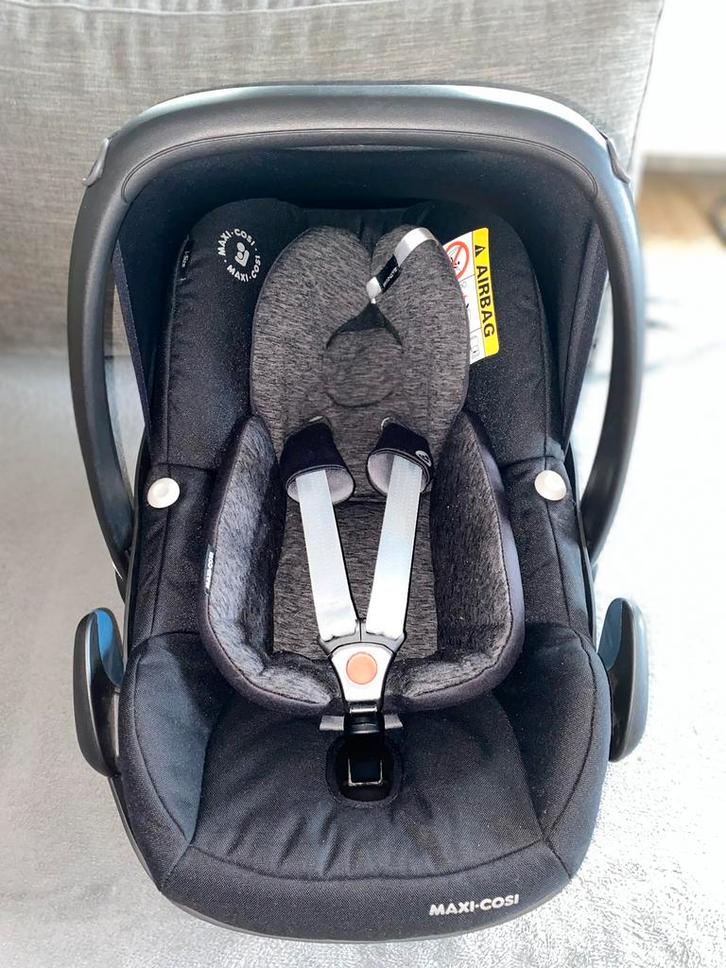 Maxi Cosy Pebble noir, Enfants & Bébés, Sièges auto, Comme neuf, Isofix, Enlèvement