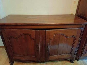 Buffet en merisier et noyer massif. Style Louis XV., Enlèvement, Comme neuf