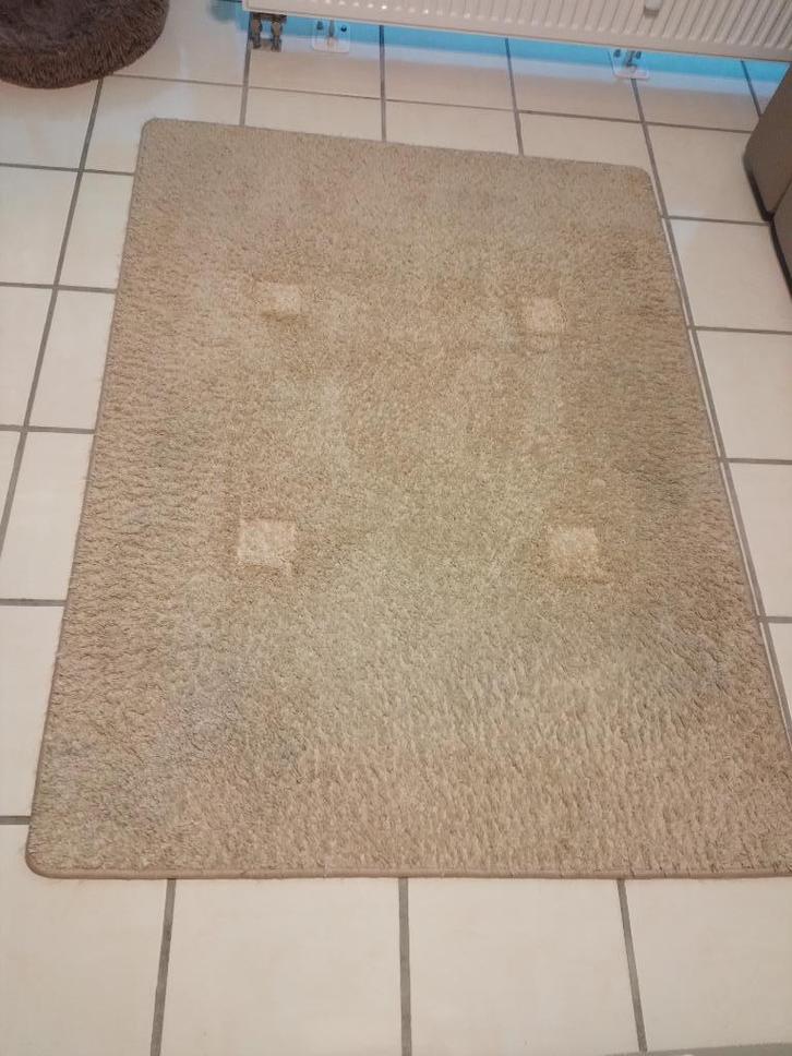 Twee tapijten in kleur beige prijs voor de 2 is 25 euro, Huis en Inrichting, Stoffering | Tapijten en Vloerkleden, Zo goed als nieuw