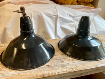 Lot de lampes Industrielles beschikbaar voor biedingen