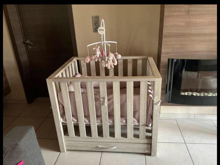 Babypark TWF met baby’s only bekleding en Nattou accessoires, Kinderen en Baby's, Babyparken, Zo goed als nieuw, Rechthoekig, In hoogte verstelbaar