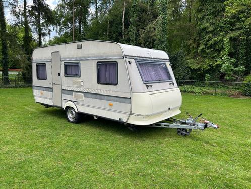 Hobby Classic 470 caravan. Vakantie klaar. Met tent + Luifel, Caravans en Kamperen, Caravans, Particulier, tot en met 4, 750 - 1000 kg