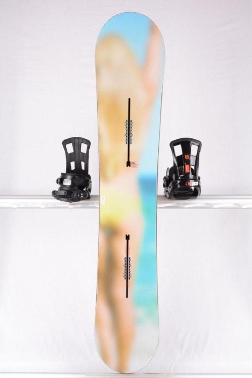 154 cm snowboard BURTON CUSTOM RESTRICTED, WOODCORE, HYBRID, Sport en Fitness, Snowboarden, Gebruikt, Board, Verzenden