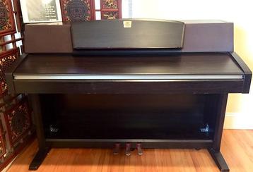 Piano Yamaha Clavinova CLP 970 beschikbaar voor biedingen