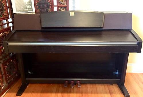 Piano Yamaha Clavinova CLP 970, Muziek en Instrumenten, Piano's, Zo goed als nieuw, Piano, Ophalen