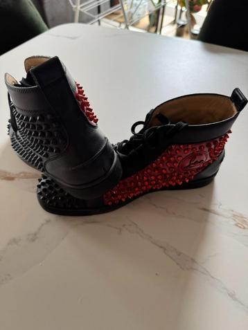 christian louboutin schoenen beschikbaar voor biedingen