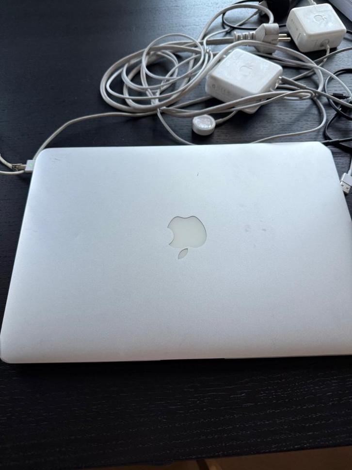 MacBook Air 2011 - 128gb harde schijf en 4gb intern geheugen, Computers en Software, Apple Macbooks, Gebruikt, MacBook, 11 inch