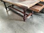Eiken tafel, Ophalen