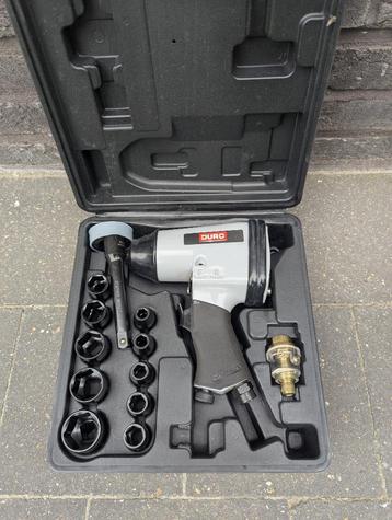 Pneumatische moerslagsleutel 1/2" met slagdoppen in koffer beschikbaar voor biedingen