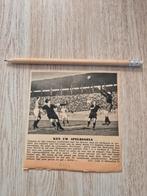Krantenartikelen voetbal Luik-Beerschot Sportwereld 1953, Ophalen of Verzenden