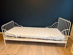 Bed minnen 80x200 + matras + Zijsteun + Lattenbodem, Enlèvement, Comme neuf, Sommier à lattes
