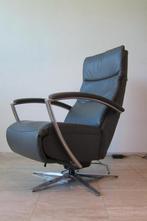 HUKLA lederen relaxfauteuil. Z.G.A.N. met sta-op functie., Huis en Inrichting, Fauteuils, Ophalen, Zo goed als nieuw