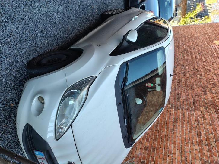 Ford KA Bouwjaar 2011, Auto's, Ford, Bedrijf, Ka, Benzine, 2 deurs, Handgeschakeld, Wit, Grijs, Stof, Ophalen