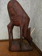 binnendecoratie houten hert, Ophalen