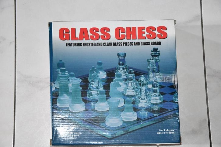 SCHAAKSPEL IN GLAS, Hobby en Vrije tijd, Denksport en Puzzels, Nieuw, Schaken, Ophalen