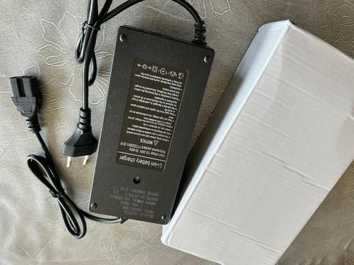 Oplader batterij Li-ion fiets Chargeur batterie Li-ion vélo, Fietsen en Brommers, Fietsaccessoires | Fietsaccu's, Nieuw, Ophalen of Verzenden