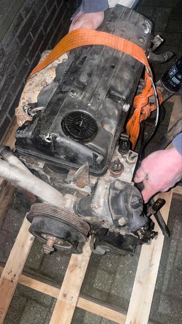 W201 2.3l benzine (126.000km) motorblok mercedes E190 1988 beschikbaar voor biedingen