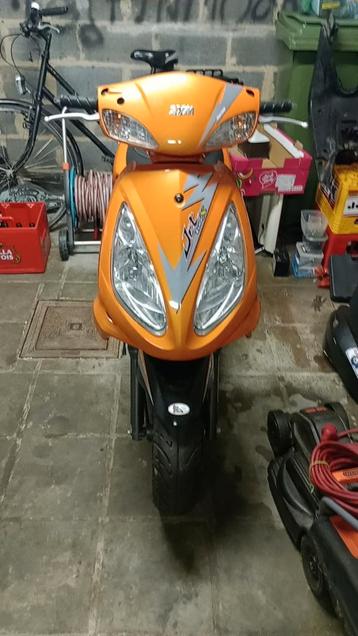 Sym jet euro x, Fietsen en Brommers, Snorfietsen en Snorscooters, Ophalen, Zo goed als nieuw, SYM