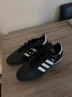 Addias schoenen, Sport en Fitness, Voetbal, Ophalen, Zo goed als nieuw, Schoenen