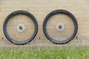 Carbon Roval boost 29er wielen in mooie conditie DT Swiss beschikbaar voor biedingen