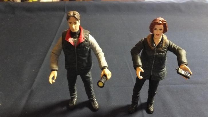 Poppen X-files - 2 poppetjes, Verzamelen, Poppetjes en Figuurtjes, Gebruikt, Ophalen of Verzenden