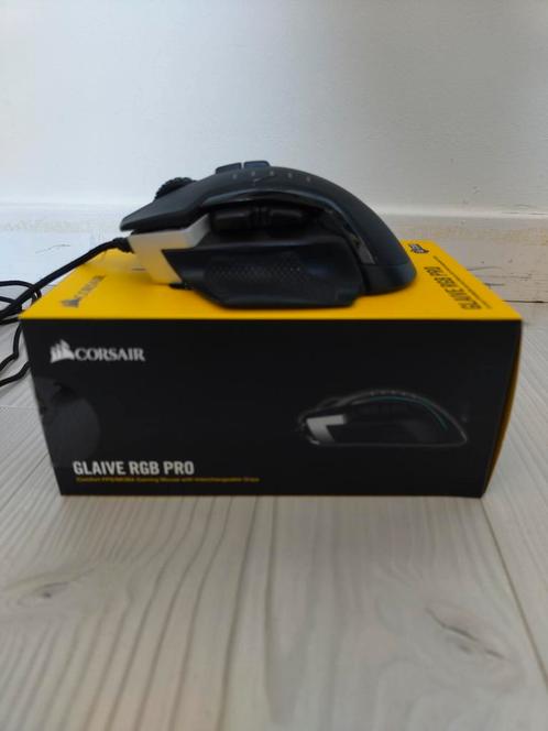 Corsair Glaive RGB Pro USB gaming mouse, Computers en Software, Muizen, Zo goed als nieuw, Muis, Ophalen of Verzenden