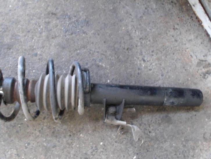 Amortisseur avant droit BMW E90 2.0D 90kw 2005-2008 LP/13471, Auto-onderdelen, Ophanging en Onderstel, BMW, Gebruikt, Ophalen of Verzenden