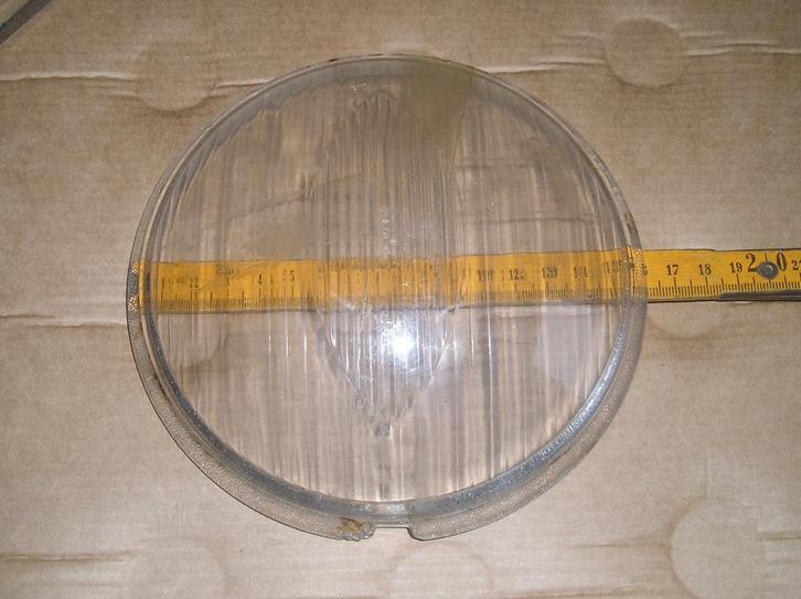 CHERCHE pour phare Lucas moto, Motoren, Onderdelen | Oldtimers, Ophalen of Verzenden