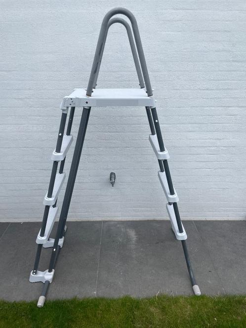 Zwembadladder intex, Tuin en Terras, Zwembad-toebehoren, Gebruikt, Ladder, Ophalen