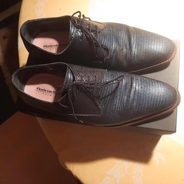 luxe FLORIS VAN BOMMEL en cuir  P 7 disponible aux enchères