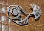 Vintage zilveren broche met vissenhanger gesigneerd K&L, Handtassen en Accessoires, Broches, Ophalen, 4 tot 7 cm, Gebruikt, Zilver