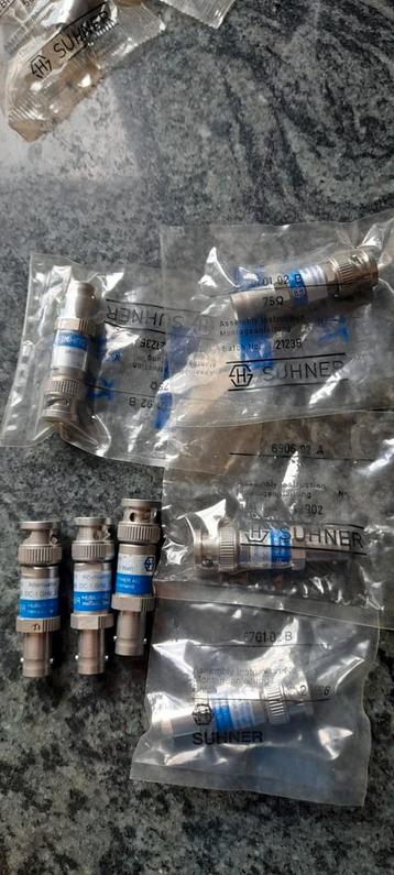 SUHNER Connetoren beschikbaar voor biedingen
