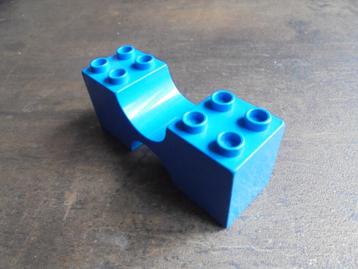 Lego Duplo Brick 2x6x2 with Curved Center (zie foto's) 2 beschikbaar voor biedingen