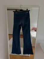 Jeans van Bershka Flare, Ophalen, Gedragen, Blauw, W28 - W29 (confectie 36)