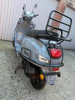 Gts toscana pure A klasse brommer scooter, Fietsen en Brommers, Ophalen