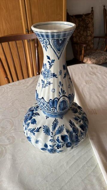 Delfts blauw siervaas beschikbaar voor biedingen