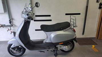 Vespa LX 50 beschikbaar voor biedingen