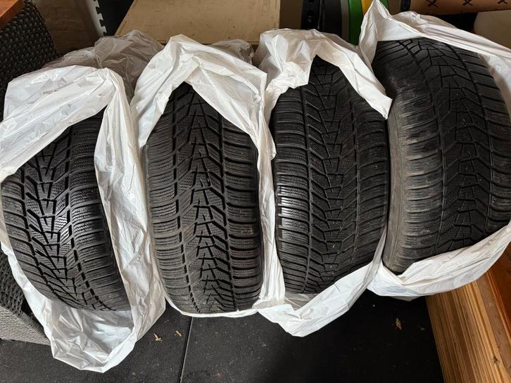 19 inch winterbandenset - niet vaak gebruikt, Auto-onderdelen, Banden en Velgen, Ophalen