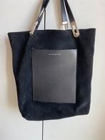 Zwarte suède tas Balenciaga, Bijoux, Sacs & Beauté, Sacs | Sacs Femme, Comme neuf, Sac à bandoulière, Noir, Enlèvement ou Envoi