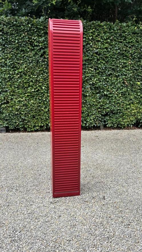 Pastoe Amsterdammer rood Aldo van den Nieuwelaar, Huis en Inrichting, Kasten | Roldeurkasten en Archiefkasten, Gebruikt, 200 cm of meer