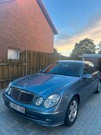 Mercedes E220, Autos, Achat, 4 portes, Boîte manuelle, Bleu